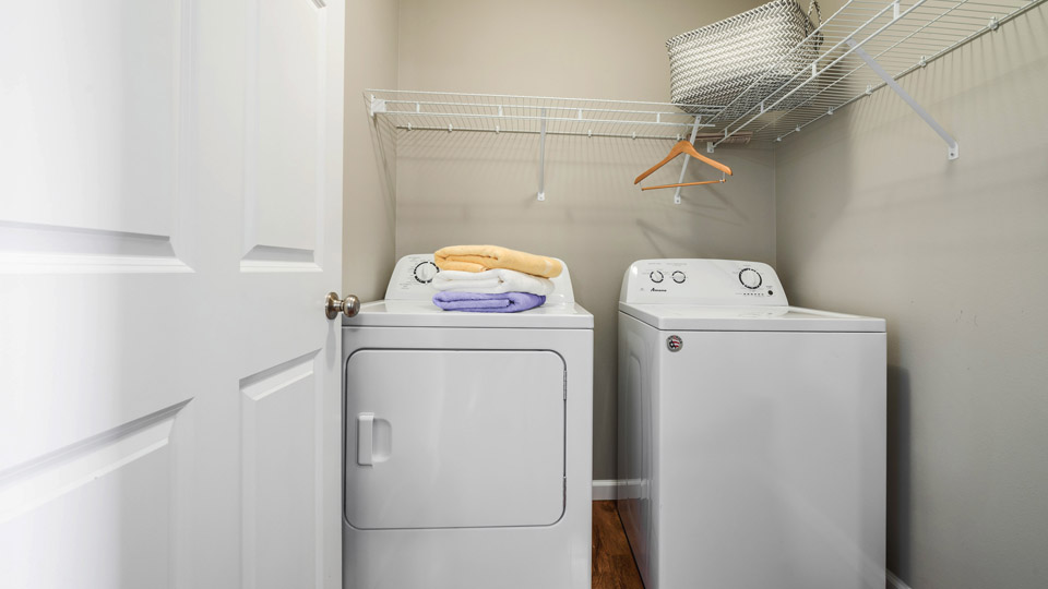 06-Laundry-Room-1
