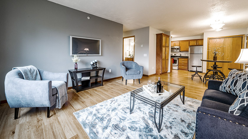 2.8-Room-1-1
