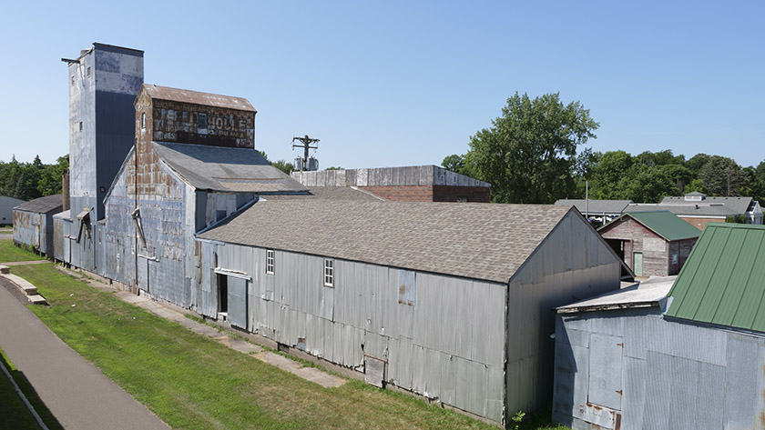 2.8-E-J-Houle-Inc