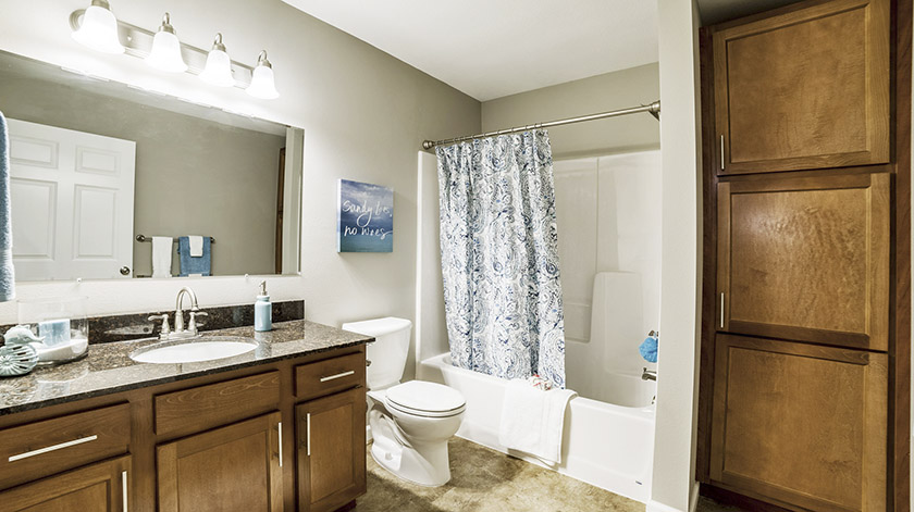 2.8-bath