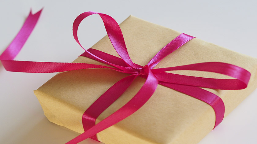2.8-gift-1