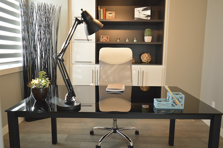 2.5-desk