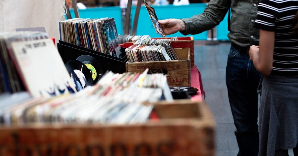 Don’t Let Living in an Apartment Stop You from Having a Garage Sale